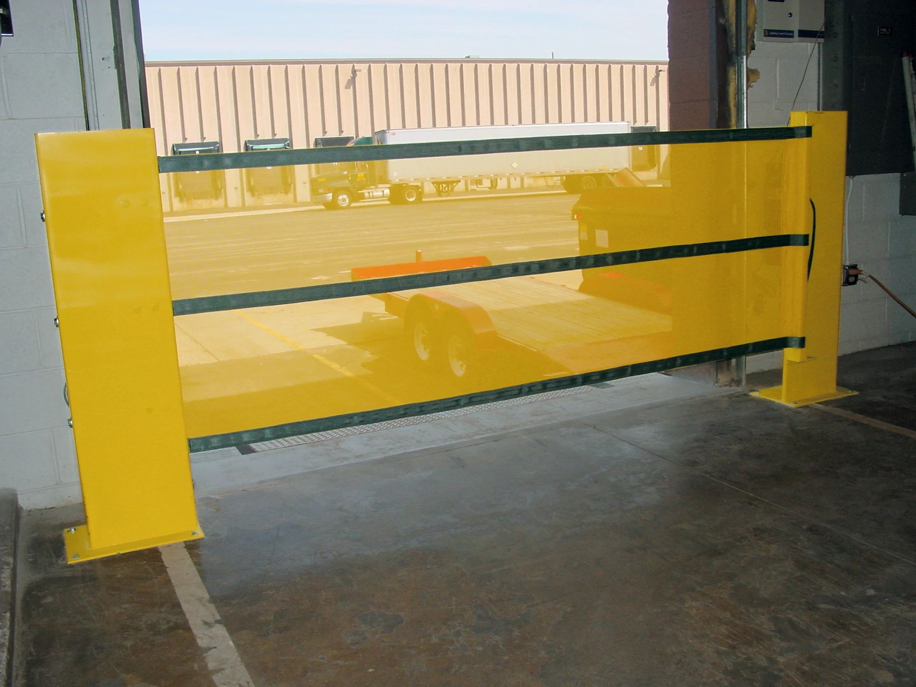Dok-Guardian LD | Loading Dock Safety Barriers | Arbon Equipment