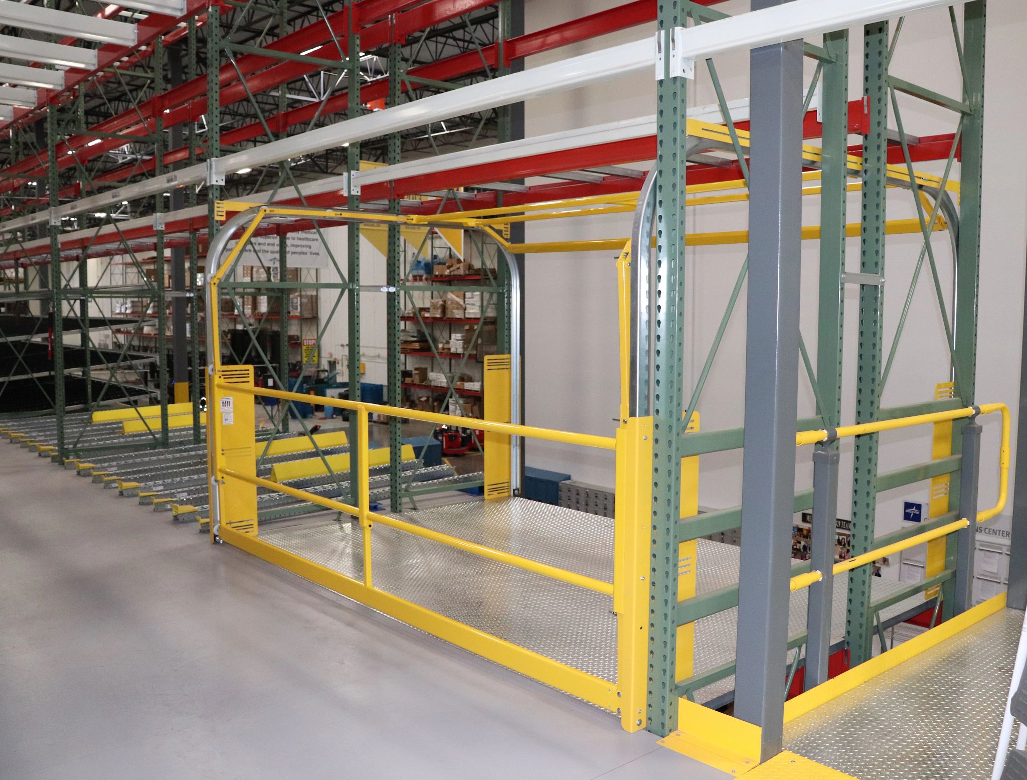 RacKeeper with Toeboard - Closed